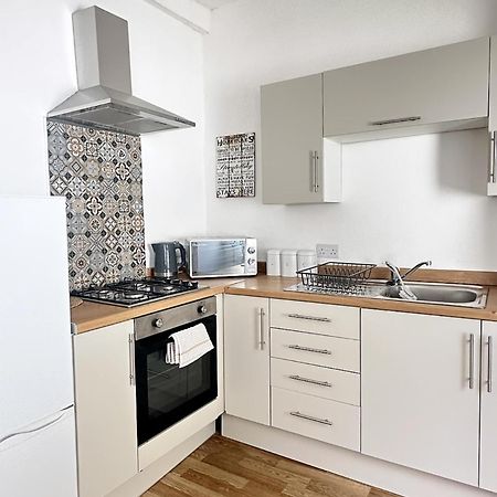 3 Bedroom House Near Liverpool Football Stadium Luaran gambar